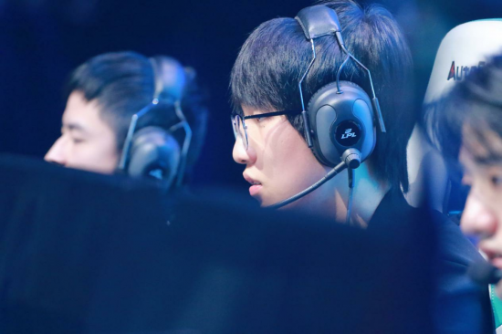 Wei揭秘加入IG替补杰杰的真实原因与击败BLG的决心